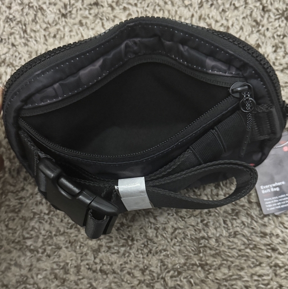 Lululemon x Disney Mickey Mouse Belt Bag Black NWT Everywhere 1L Rare - Picture 5 of 6